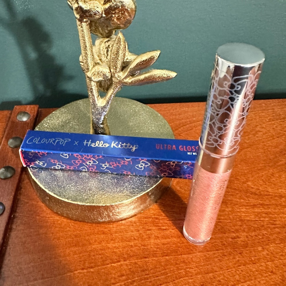 Colourpop Hello Kitty Hello Pretty Ultra Glossy Lip